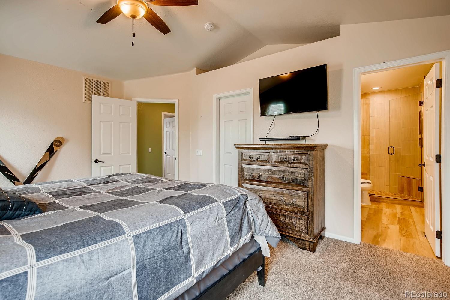 4689 Flower Street Wheat Ridge, CO 80033 - Photo 12 of 17