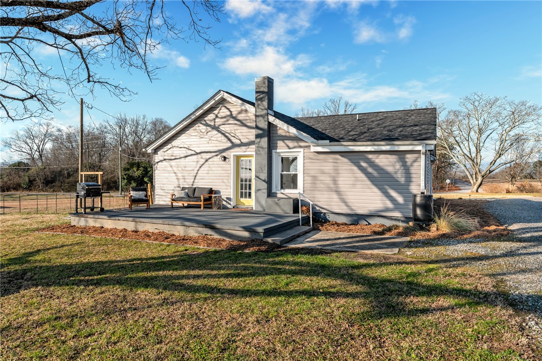 145 Slab Bridge Road Liberty, SC 29657 - Photo 4 of 30