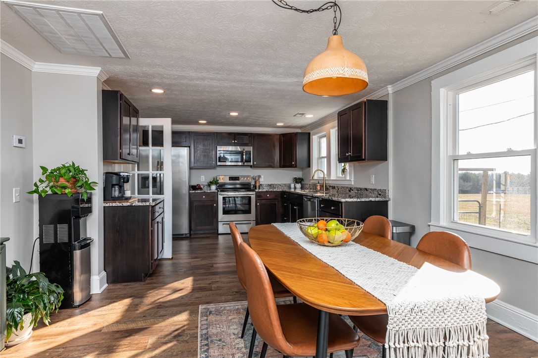 145 Slab Bridge Road Liberty, SC 29657 - Photo 9 of 30