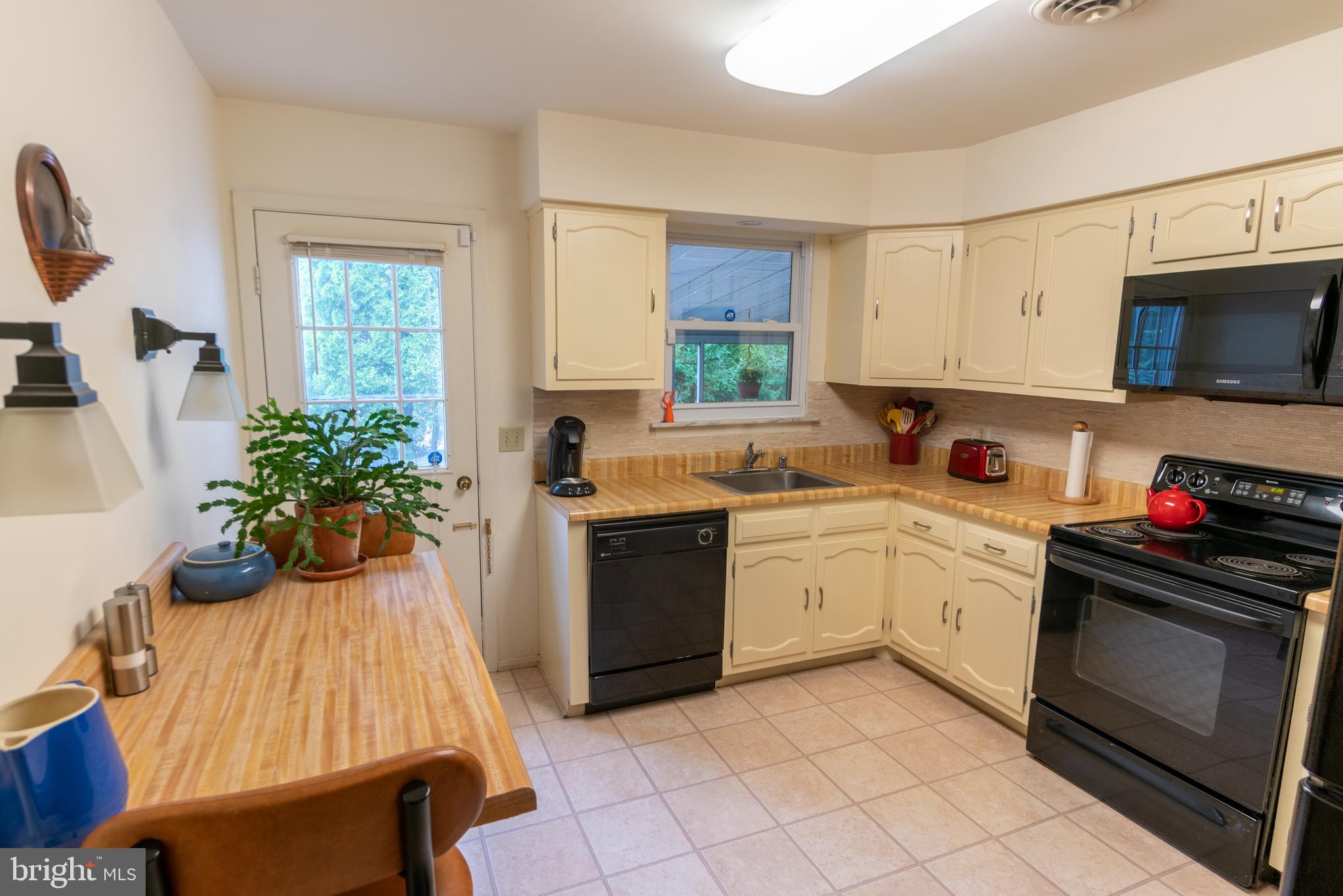 115 Sunset Road Manchester Township, NJ 08759 - Photo 10 of 34