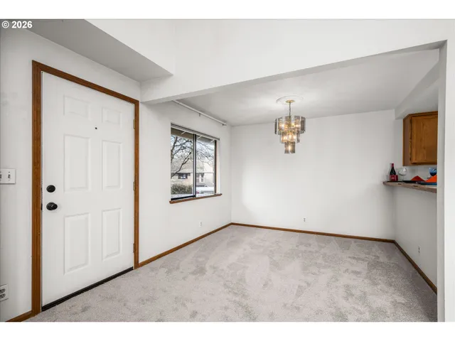 $290,000 | 1927 Lake Isle Drive, Eugene, OR 97401