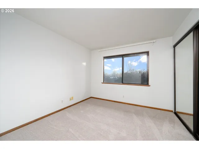 $290,000 | 1927 Lake Isle Drive, Eugene, OR 97401