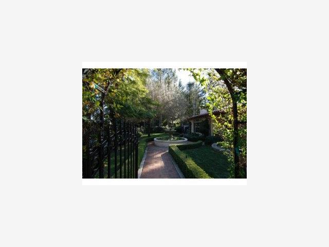 22382 Riva Ridge Road Los Gatos, CA 95033 - Photo 2 of 9 Gallery Image 2