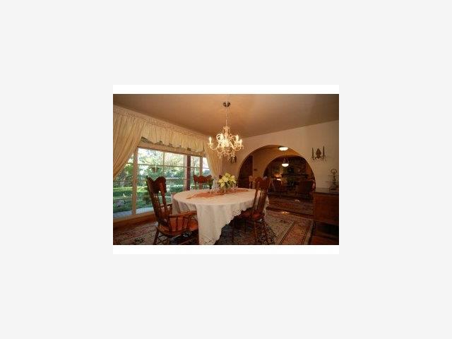 22382 Riva Ridge Road Los Gatos, CA 95033 - Photo 5 of 9 Gallery Image 5