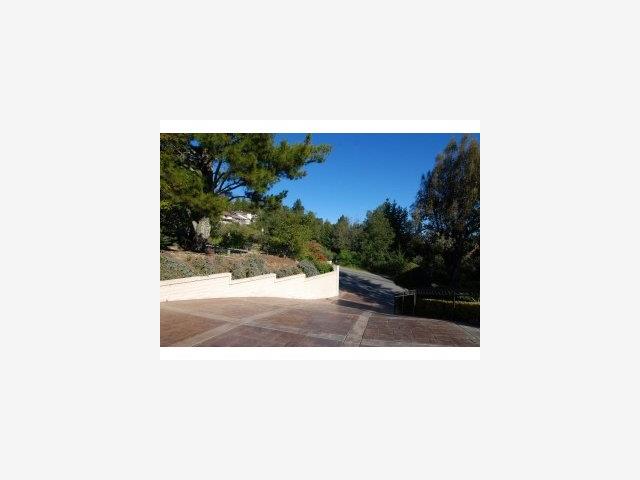 22382 Riva Ridge Road Los Gatos, CA 95033 - Photo 9 of 9 Gallery Image 9