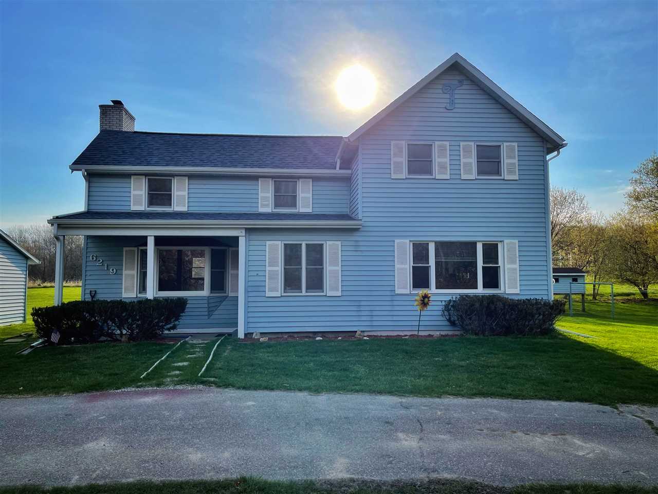 6219 South Vandecar Road Mount Pleasant, MI 48858 - Photo 1 of 14 1886275.JPG