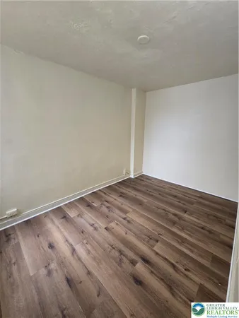 $1,950 | 1108 Fullerton Avenue, Allentown, PA 18102