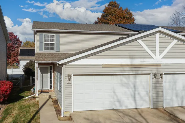 $199,900 | 230 Parktrail Road, Normal, IL 61761