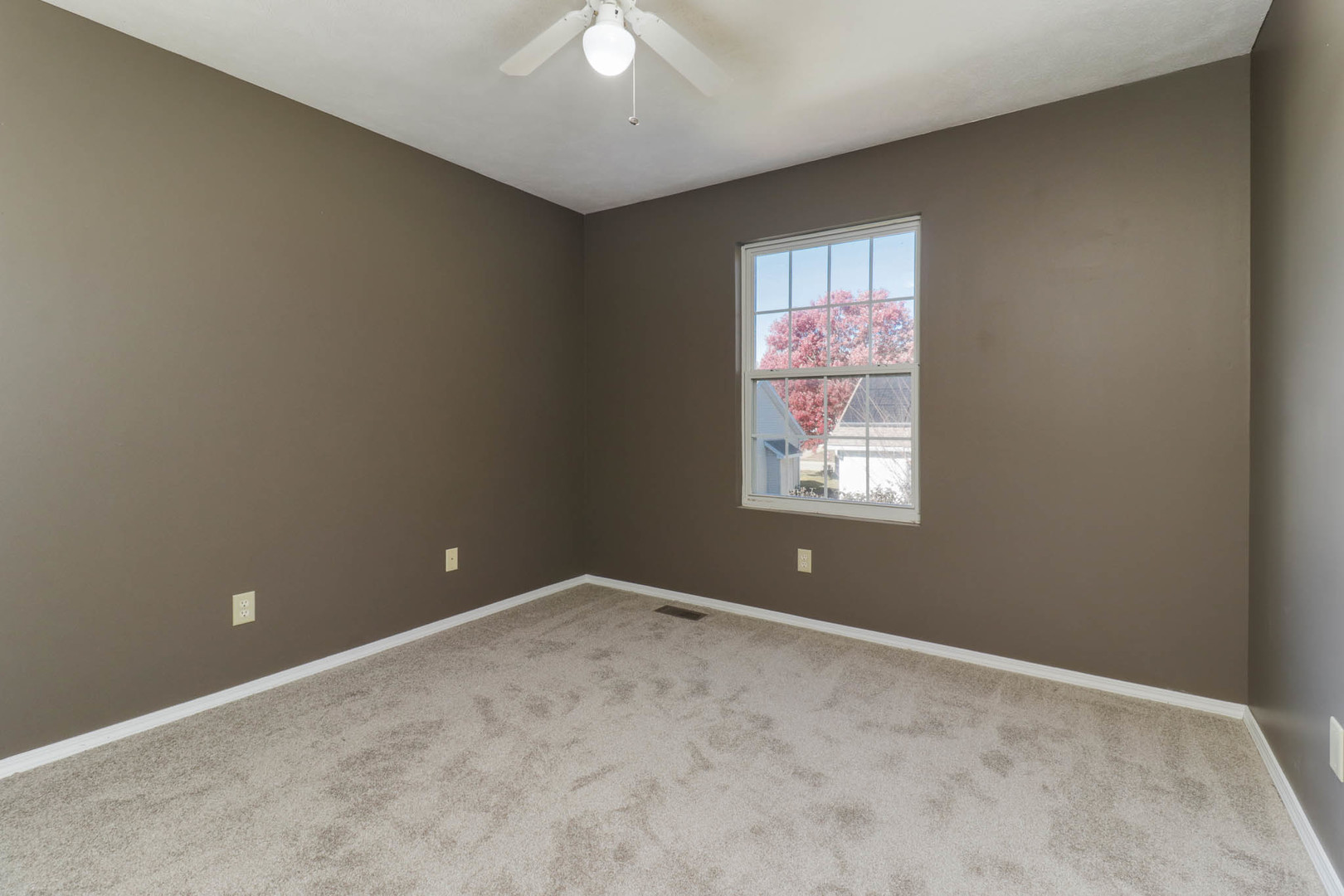 230 Parktrail Road Normal, IL 61761 - Photo 21 of 37 an empty room with windows