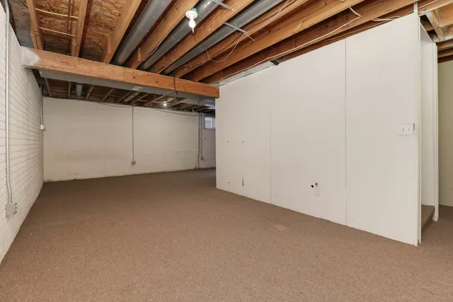 $199,900 | 230 Parktrail Road, Normal, IL 61761