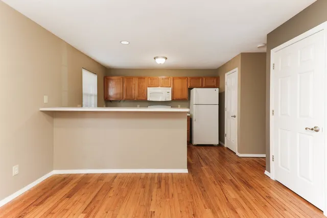 $199,900 | 230 Parktrail Road, Normal, IL 61761