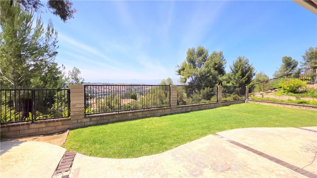 21355 Chirping Sparrow Road Diamond Bar, CA 91765 - Photo 30 of 35