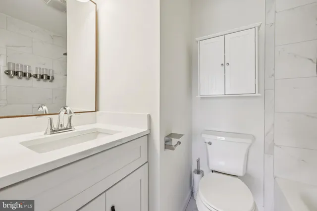 $464,900 | 601 Clearwater Court, Herndon, VA 20170