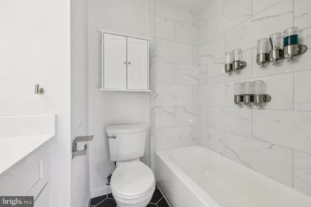 $464,900 | 601 Clearwater Court, Herndon, VA 20170