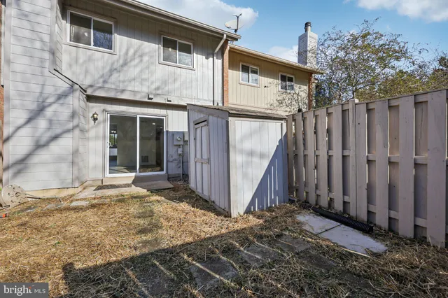 $464,900 | 601 Clearwater Court, Herndon, VA 20170