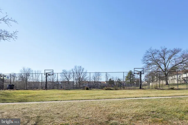 $464,900 | 601 Clearwater Court, Herndon, VA 20170