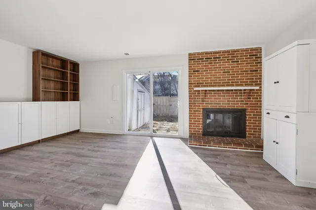 $464,900 | 601 Clearwater Court, Herndon, VA 20170