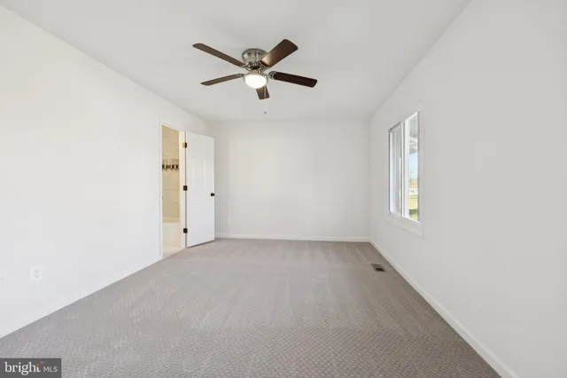 $464,900 | 601 Clearwater Court, Herndon, VA 20170