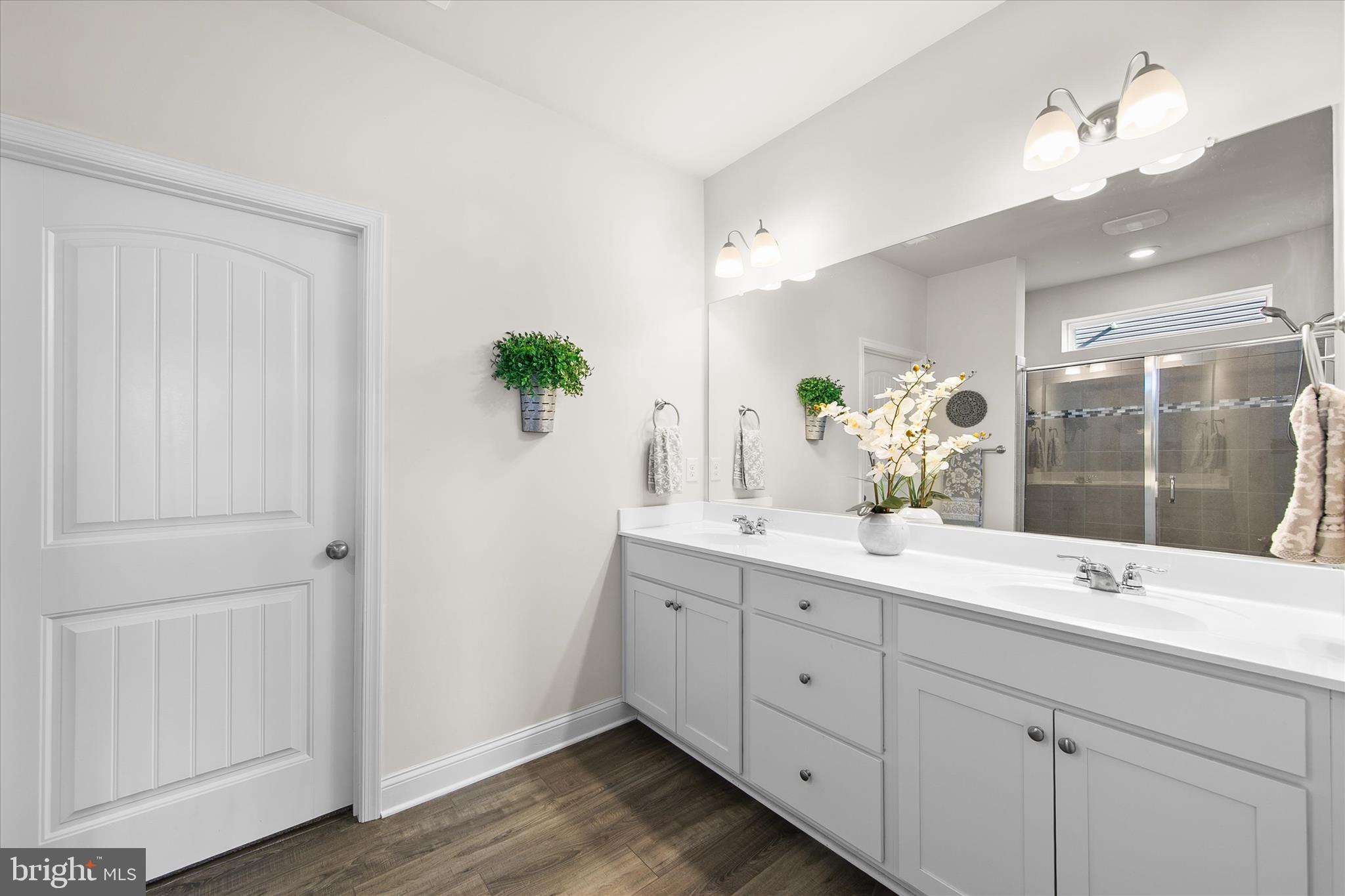 15384 Crape Myrtle Road Milton, DE 19968 - Photo 22 of 81 Primary Ensuite