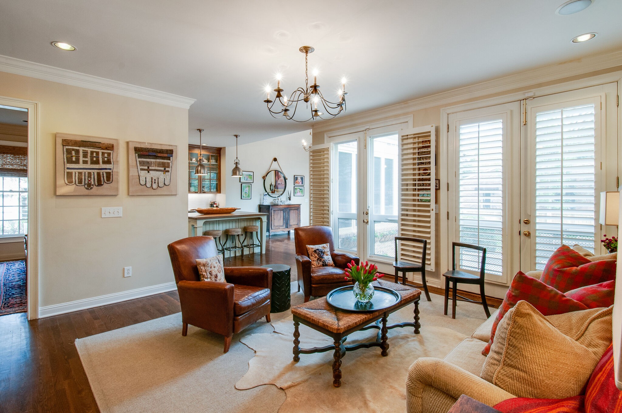 302 Page Road Nashville, TN 37205 - Photo 12 of 42 a living room with furniture and a chandelier