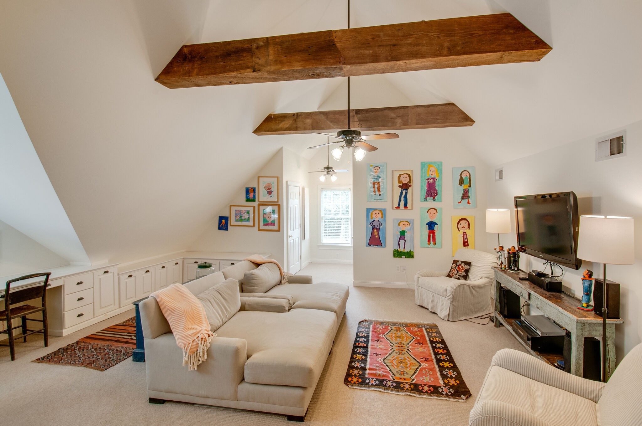 302 Page Road Nashville, TN 37205 - Photo 34 of 42 a room with furniture and a flat screen tv