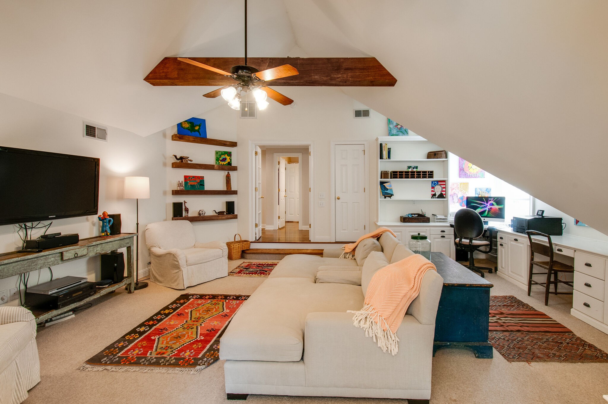 302 Page Road Nashville, TN 37205 - Photo 36 of 42 a living room with furniture and a flat screen tv