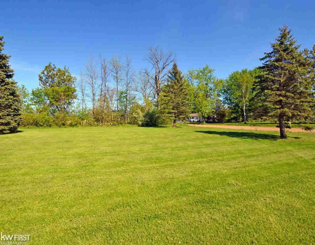 3468 West Ray Road Grand Blanc, MI 48439 - Photo 26 of 32 21297836-25.JPG