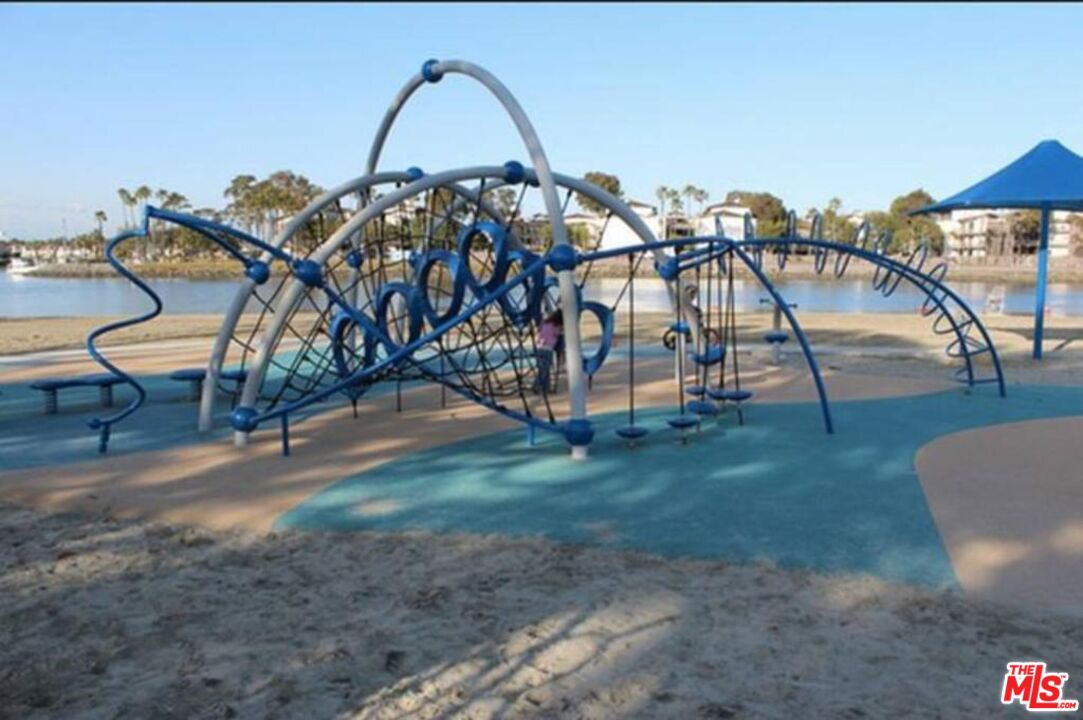 109 Geneva Walk Long Beach, CA 90803 - Photo 53 of 53 a view of a yard with a slide