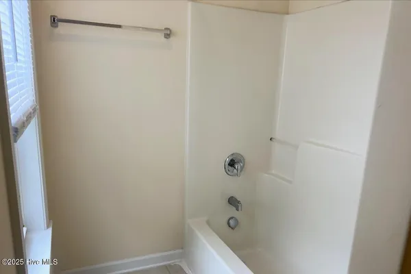 $1,995 | 1032 Lake Norman Lane, Leland, NC 28451