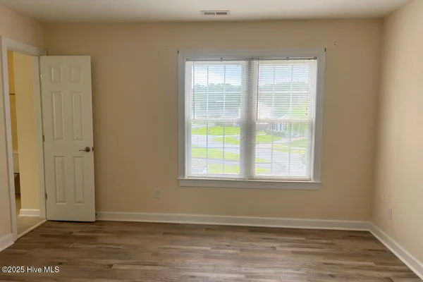 $1,995 | 1032 Lake Norman Lane, Leland, NC 28451