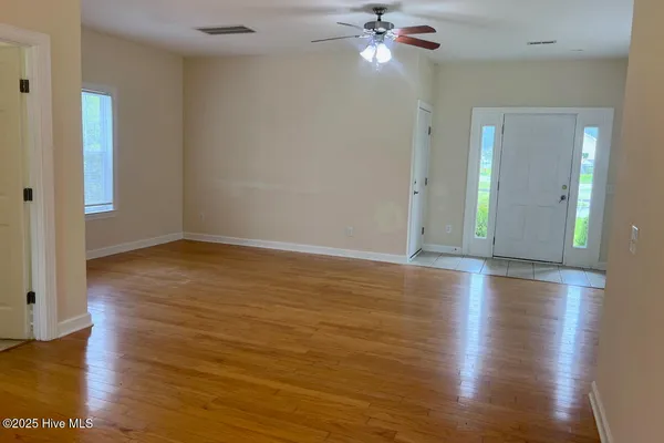 $1,995 | 1032 Lake Norman Lane, Leland, NC 28451