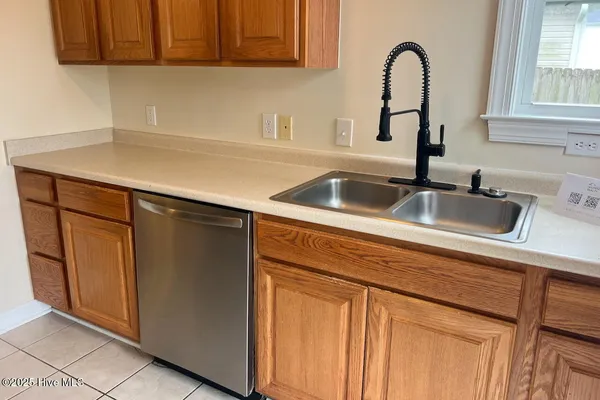 $1,995 | 1032 Lake Norman Lane, Leland, NC 28451