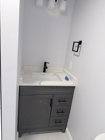 9 Maxwell Street Worcester, MA 01607 - Photo 14 of 31 Gallery Image 14