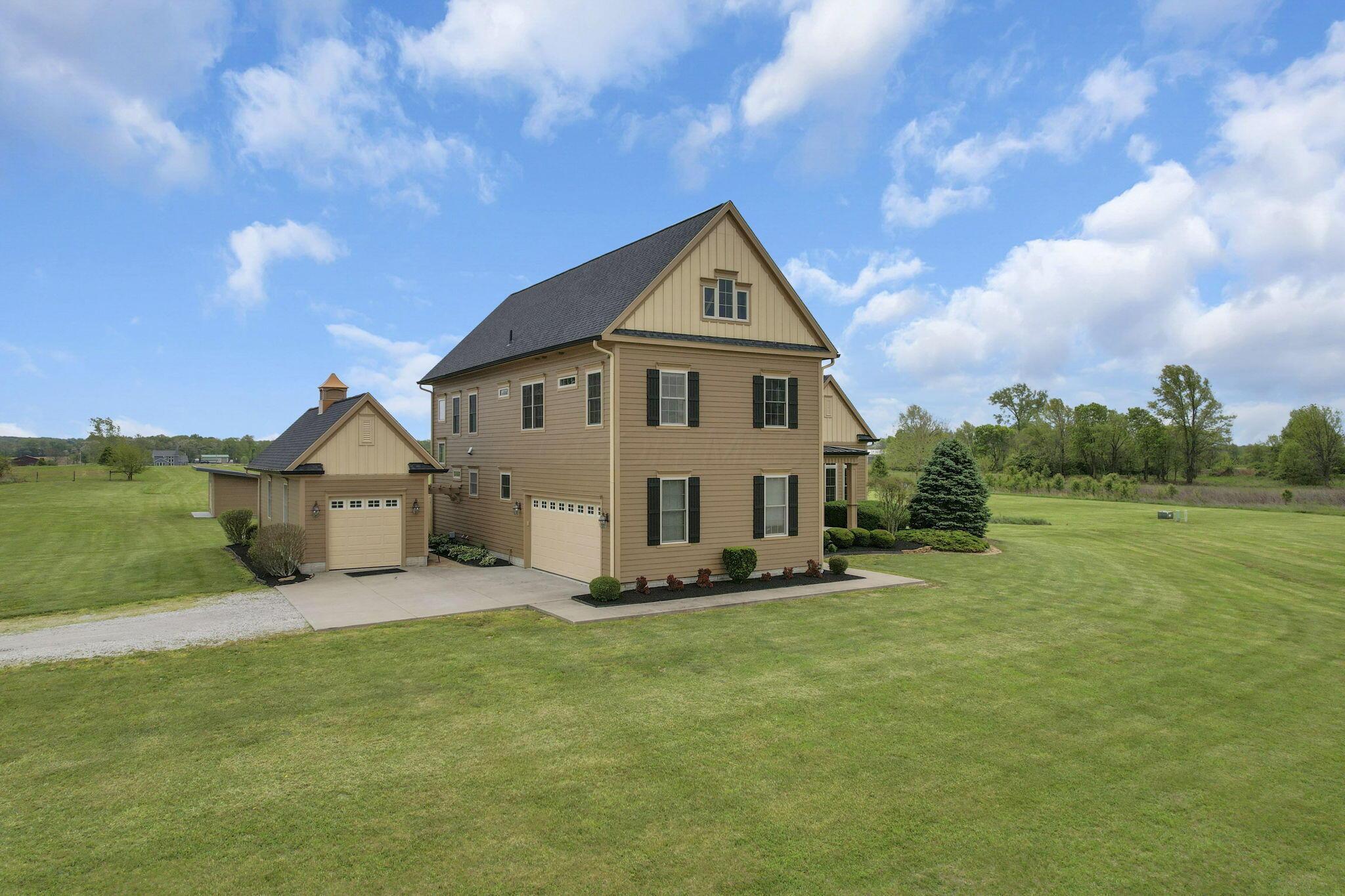 568 Cedar Hill Road Northwest Amanda, OH 43102 - Photo 3 of 102 Front