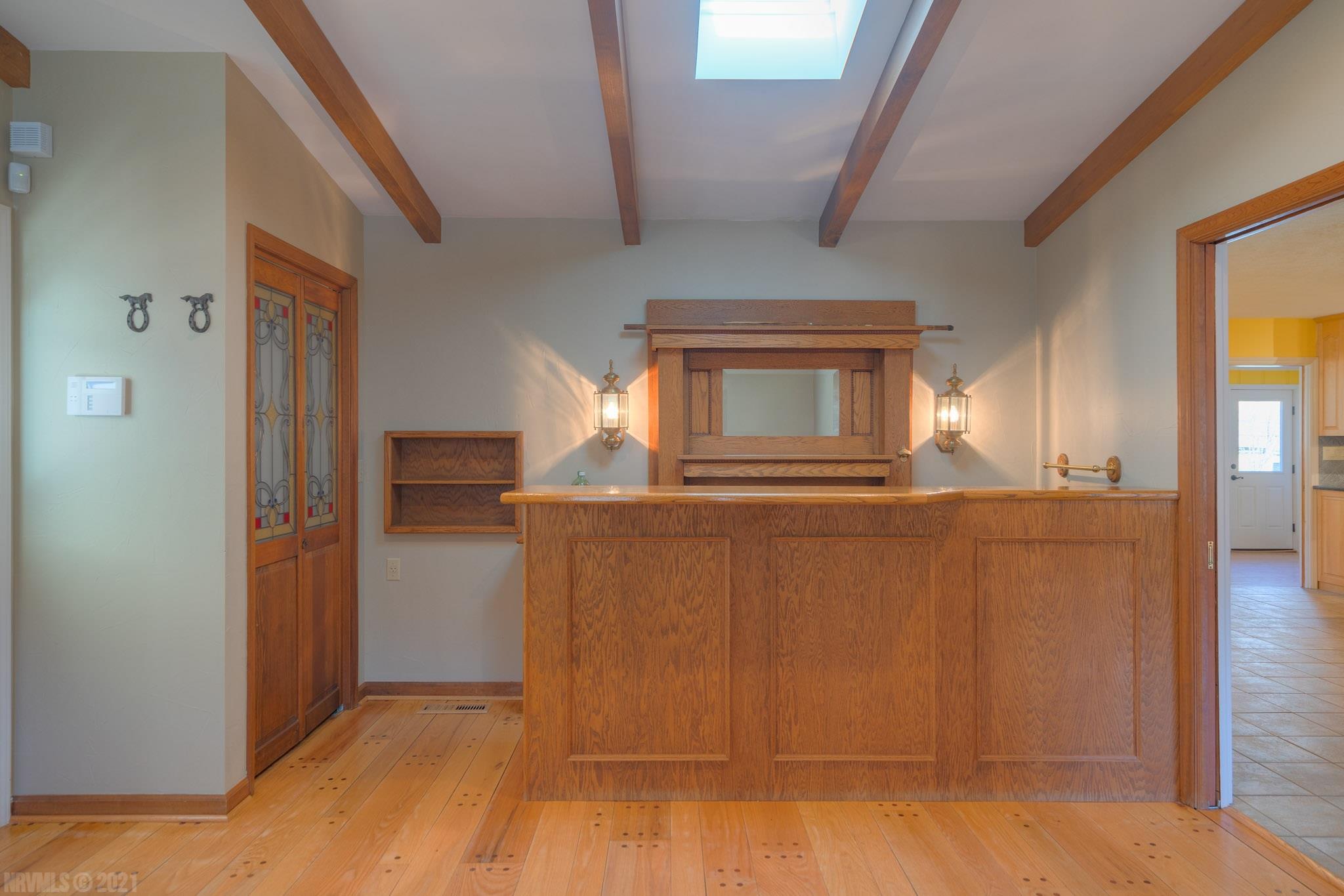 618 Cardinal Road Galax, VA 24333 - Photo 5 of 42 Gallery Image 5