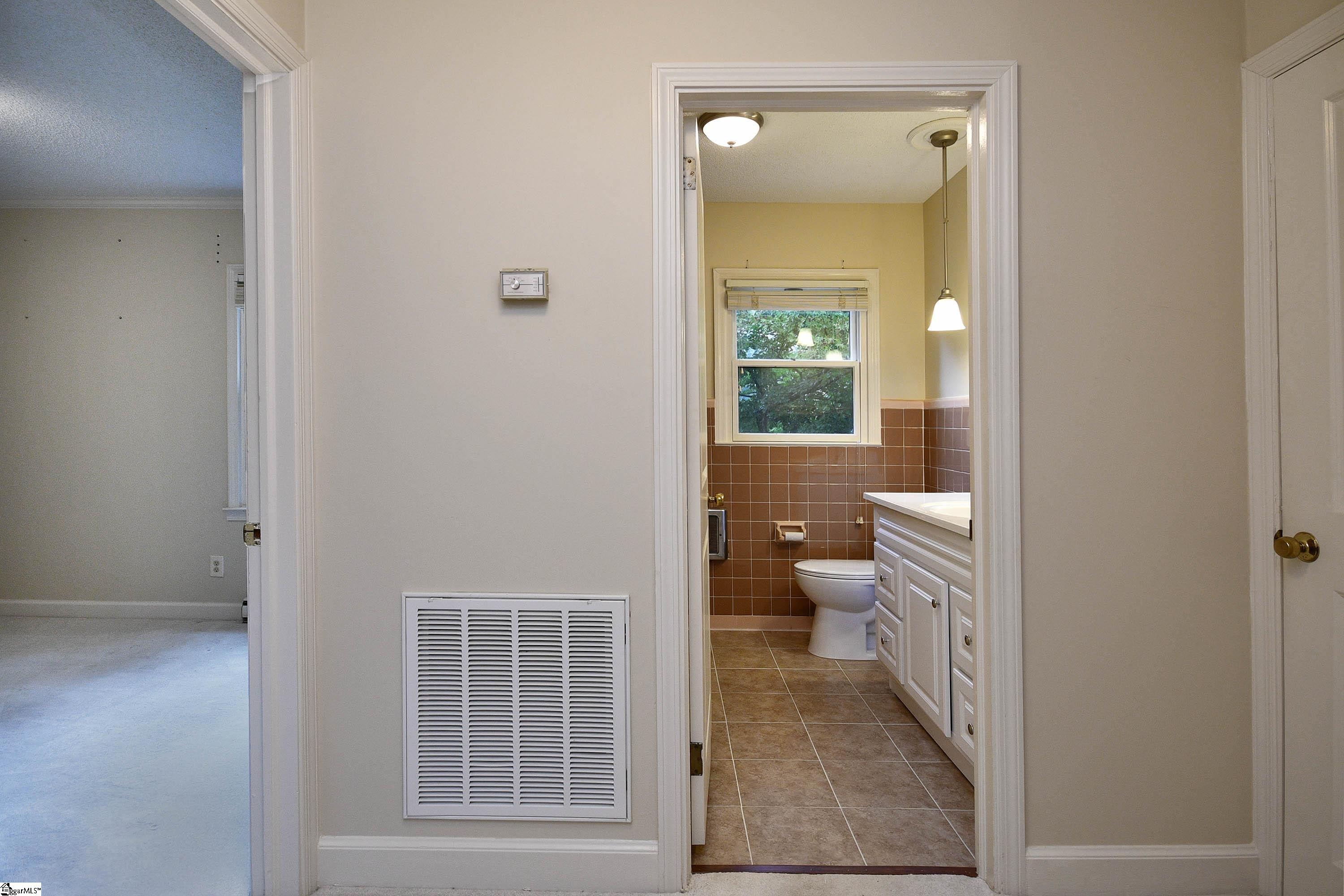 1113 Fox Squirrel Ridge Road Pickens, SC 29671 - Photo 13 of 34