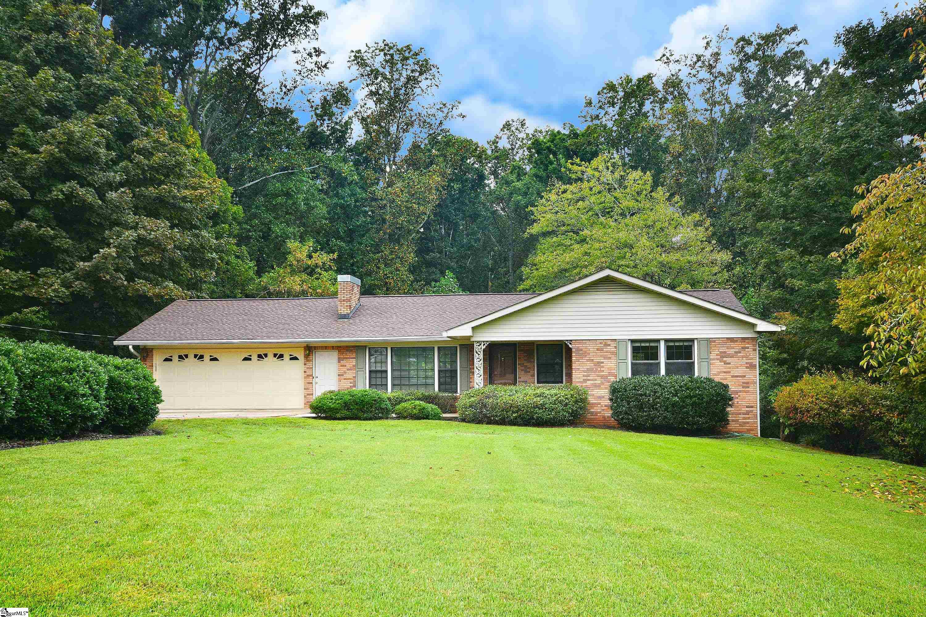 1113 Fox Squirrel Ridge Road Pickens, SC 29671 - Photo 3 of 34
