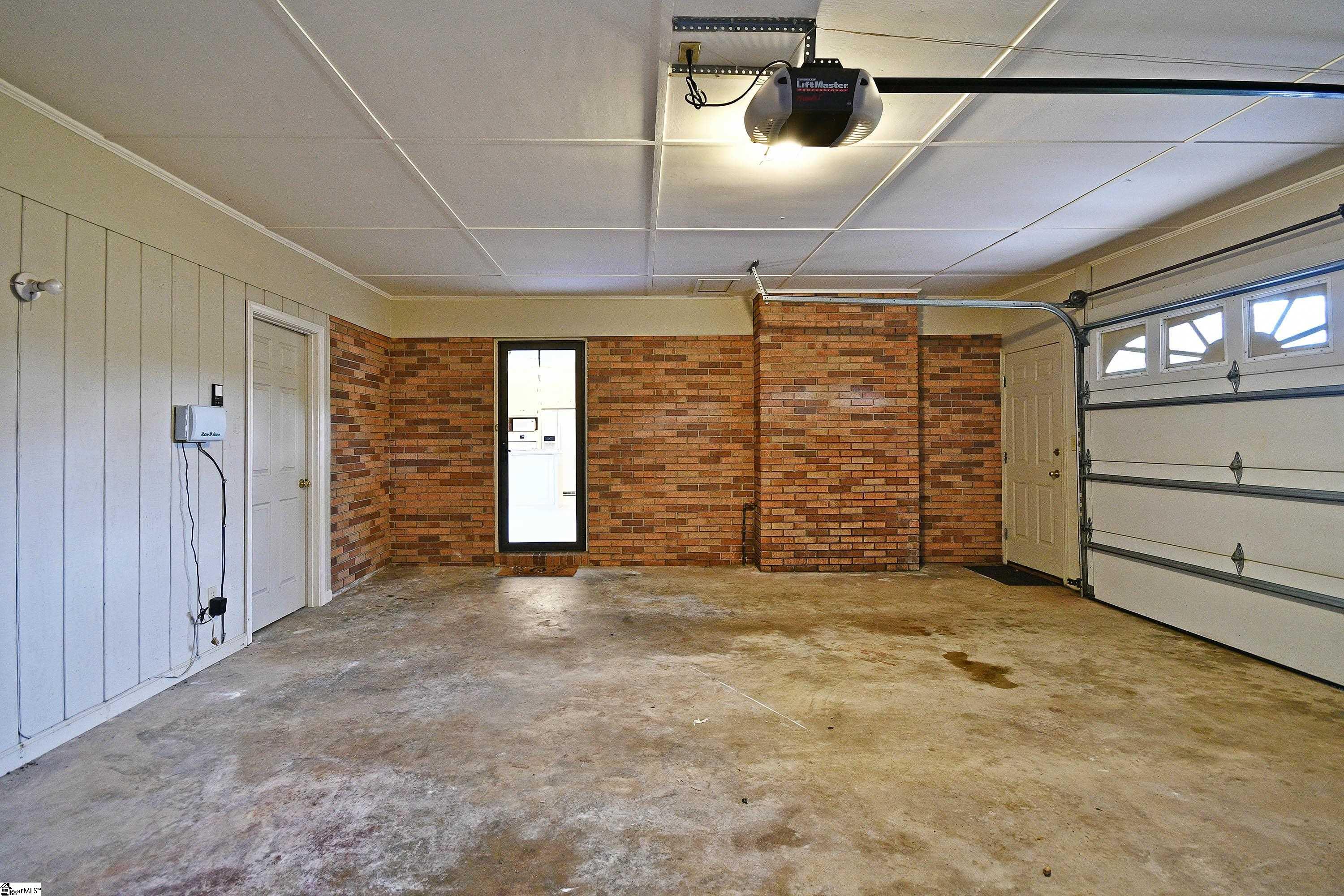 1113 Fox Squirrel Ridge Road Pickens, SC 29671 - Photo 31 of 34