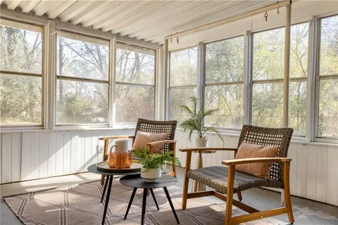 $275,000 | 2886 Horse Shoe Drive, Atlanta, GA 30316