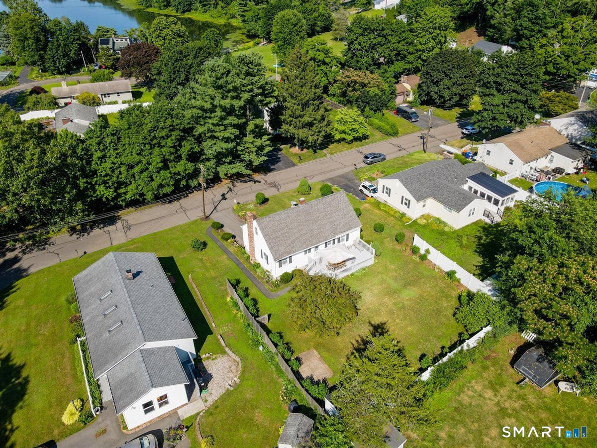 26 Russell Road Meriden, CT 06450 - Photo 32 of 36