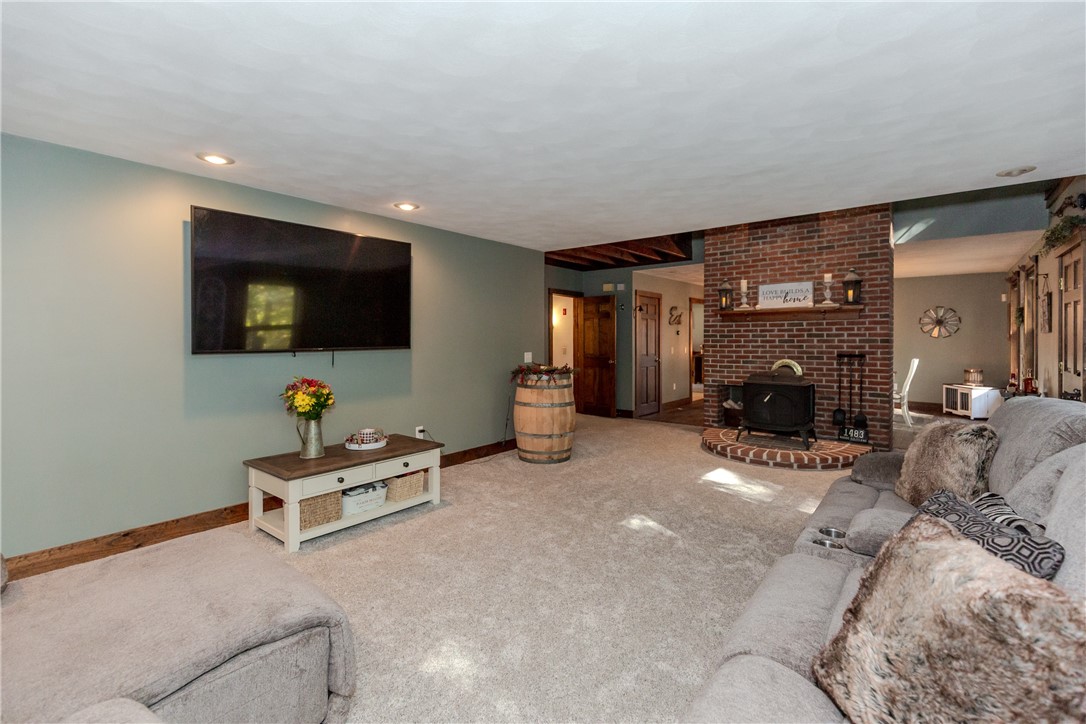 20 Heather Lane Scituate, RI 02825 - Photo 18 of 48