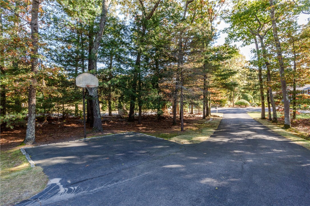 20 Heather Lane Scituate, RI 02825 - Photo 5 of 48