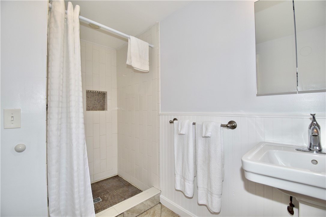 20 Winnapaug Road, Unit B3 Westerly, RI 02891 - Photo 12 of 14 Gallery Image 12