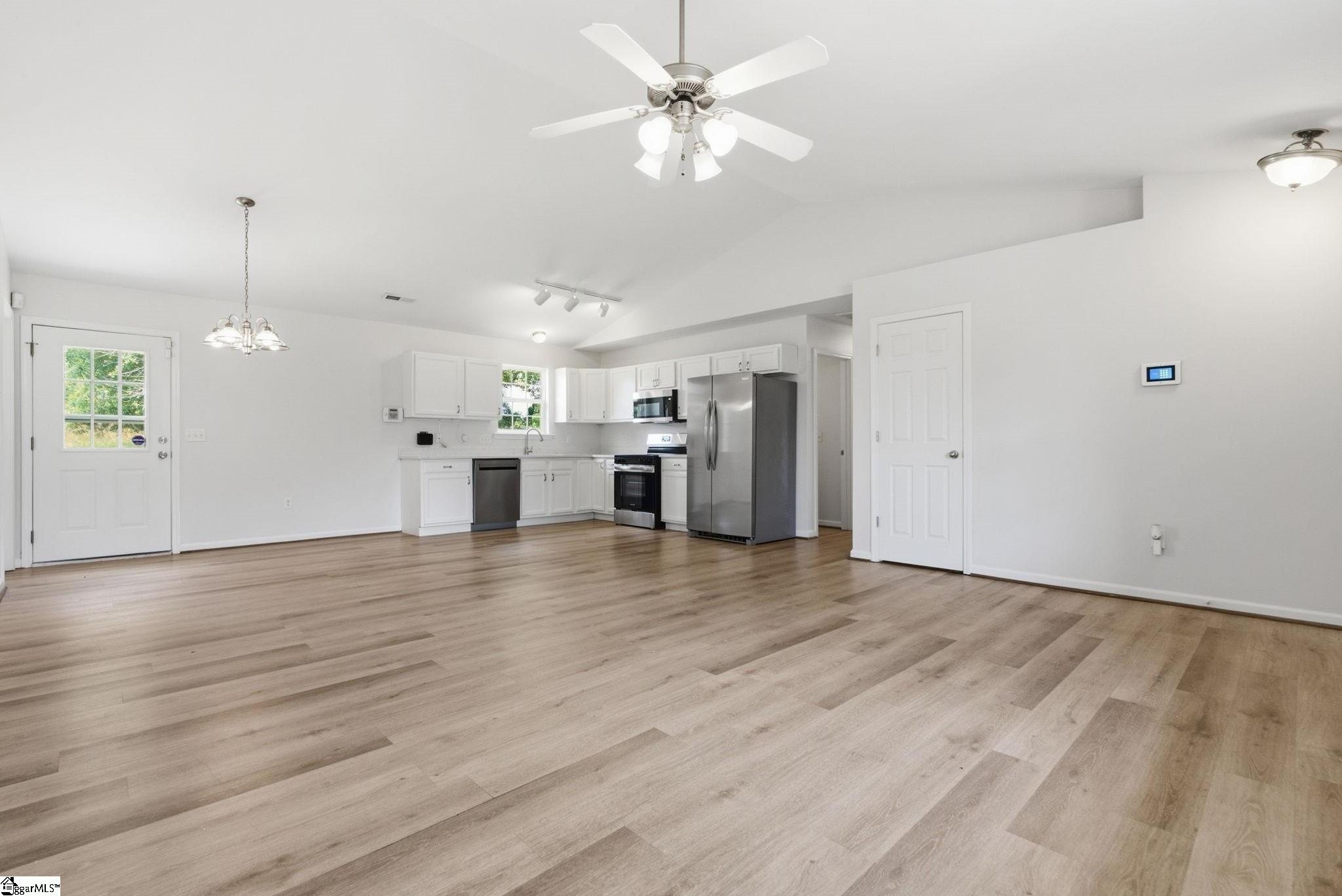 366 Edwards Road Lyman, SC 29365 - Photo 5 of 32