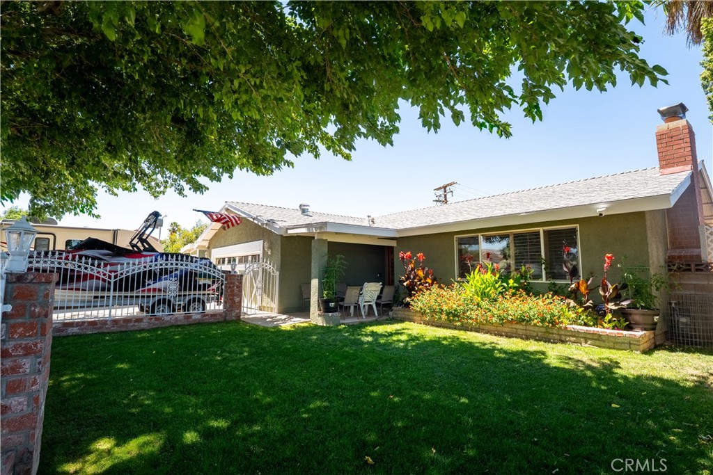 2501 East Avenue R4 Palmdale, CA 93550 - Photo 1 of 40 Front of Home