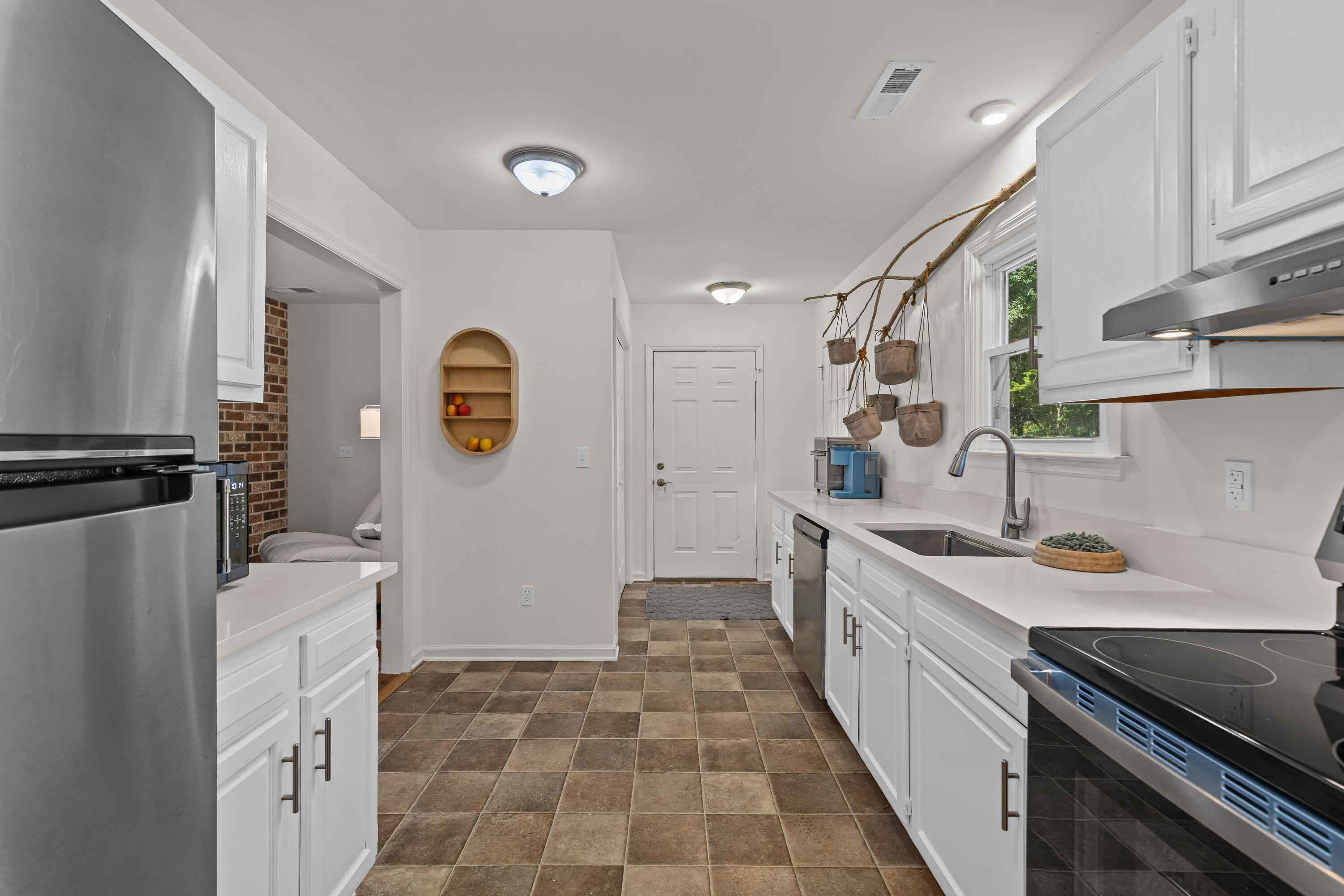1138 Cottage Road Charleston, SC 29412 - Photo 11 of 39 1138-Cottage-16