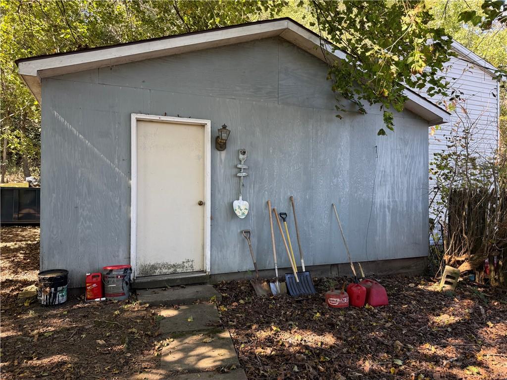 226 Ridge Avenue Kittanning, PA 16201 - Photo 17 of 18