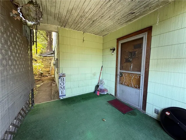 $39,000 | 226 Ridge Avenue, Kittanning, PA 16201