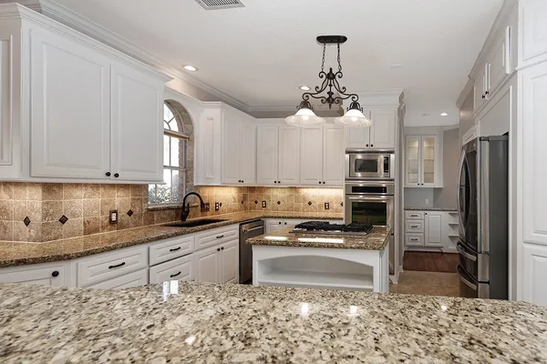 $1,298,000 | 38 Eagle Terrace, The Woodlands, TX 77381