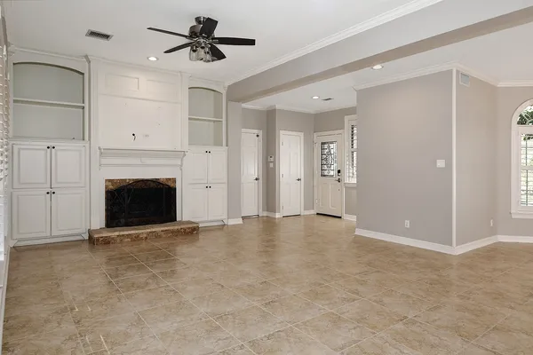 $1,298,000 | 38 Eagle Terrace, The Woodlands, TX 77381